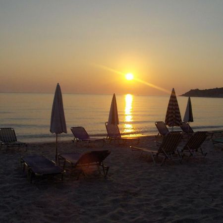 אליקס Monte Caputo Holiday House מראה חיצוני תמונה