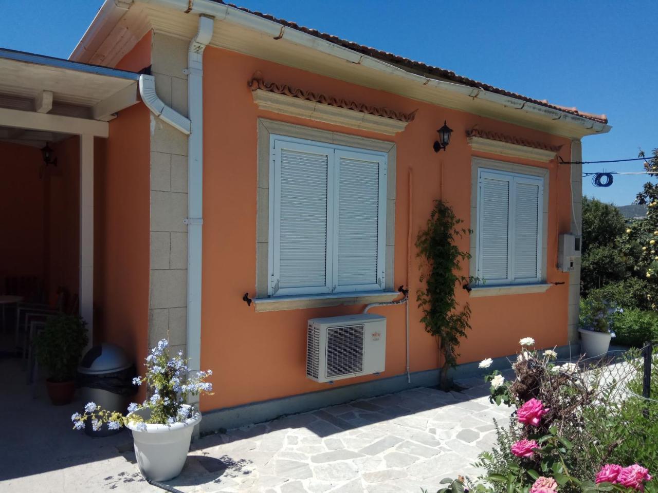 אליקס Monte Caputo Holiday House מראה חיצוני תמונה